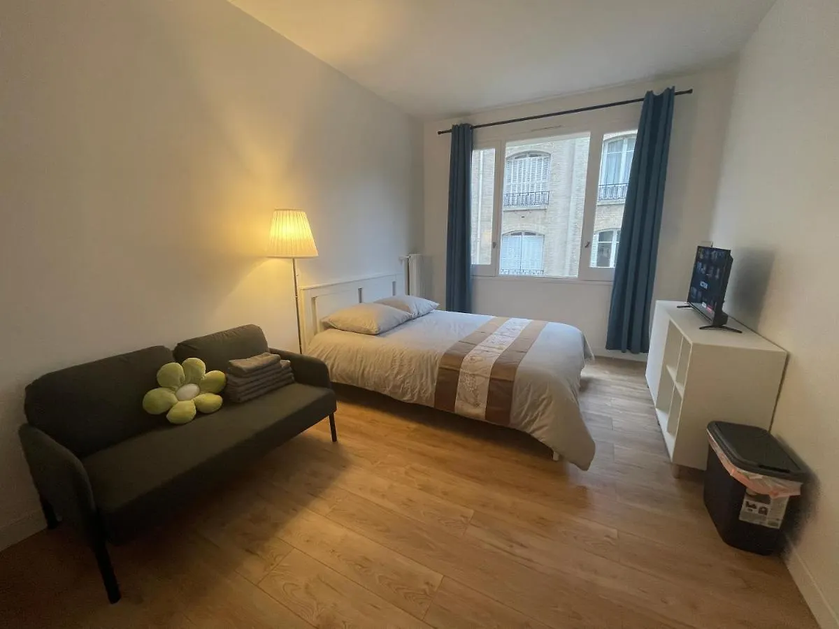 Dream Dwell Paris-Eiffel Tower Mirabeau Bridge Cozy Home In The 16Th District Parijs Appartement